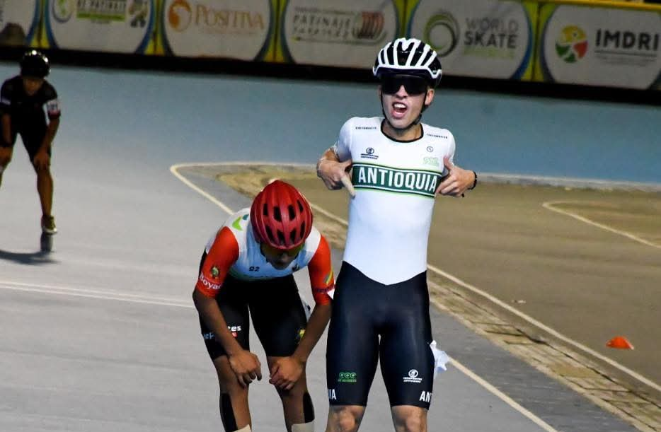 Juanjo López oro en los 10.000 metros eliminación