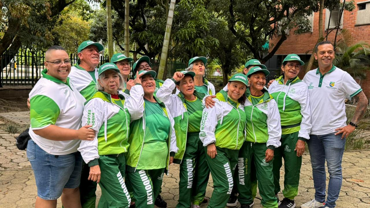 Adultos mayores indeportes antioquia