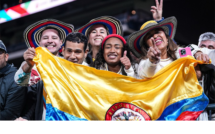 Selección Colombia hinchada